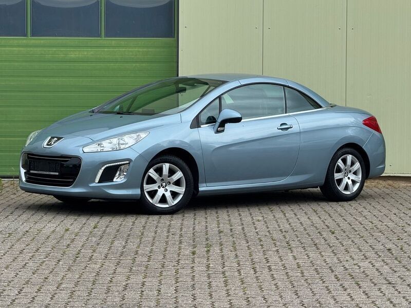 Blau Gebraucht 2013 Peugeot 308 CC Access Cabrio | 6.795 € (Fairer Preis) - Bild 1/4