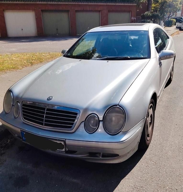 Gebraucht Mercedes CLK200 163 PS (119 kW) 2001 Silber Coupé