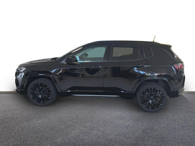 Gebraucht Jeep Compass 131 PS (96 kW) 2024 Black clear coat SUV