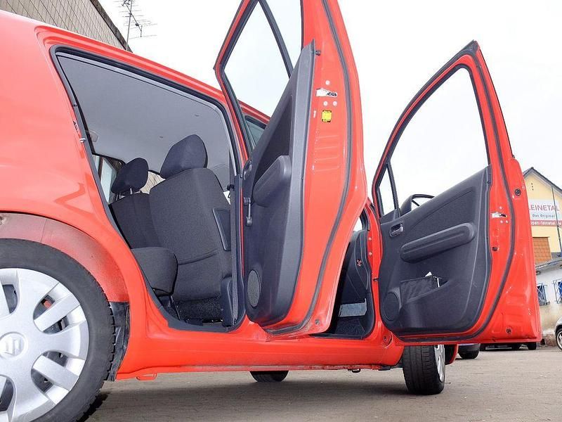 Gebraucht Suzuki Splash Club 65 PS (47 kW) 2009 Rot Kleinwagen