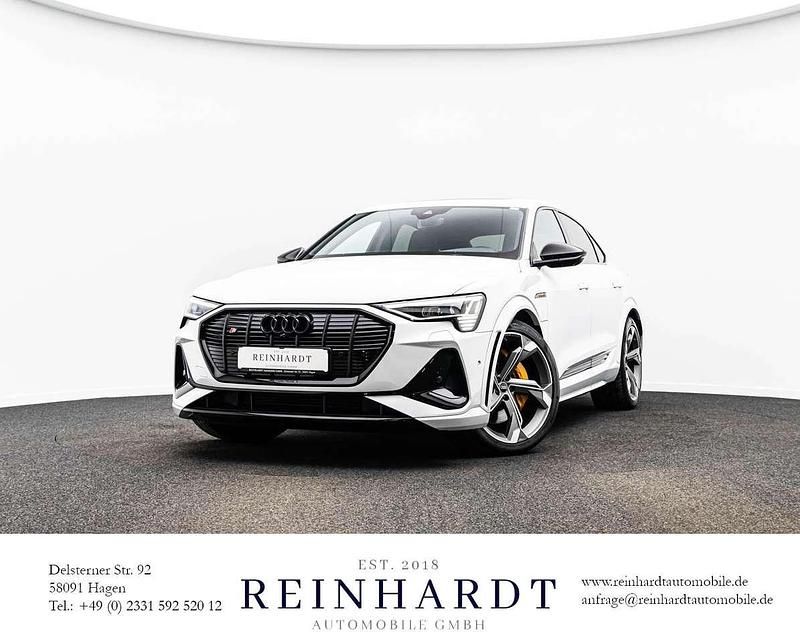 Gletscherweiß metallic Gebraucht 2022 Audi e-tron Sportback Ambiente SUV | 42.895 € (Fairer Preis) - Bild 1/1