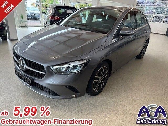 Grau Gebraucht 2024 Mercedes B180 Progressive Van / Kleinbus | 29.990 € (Guter Preis) - Bild 1/3