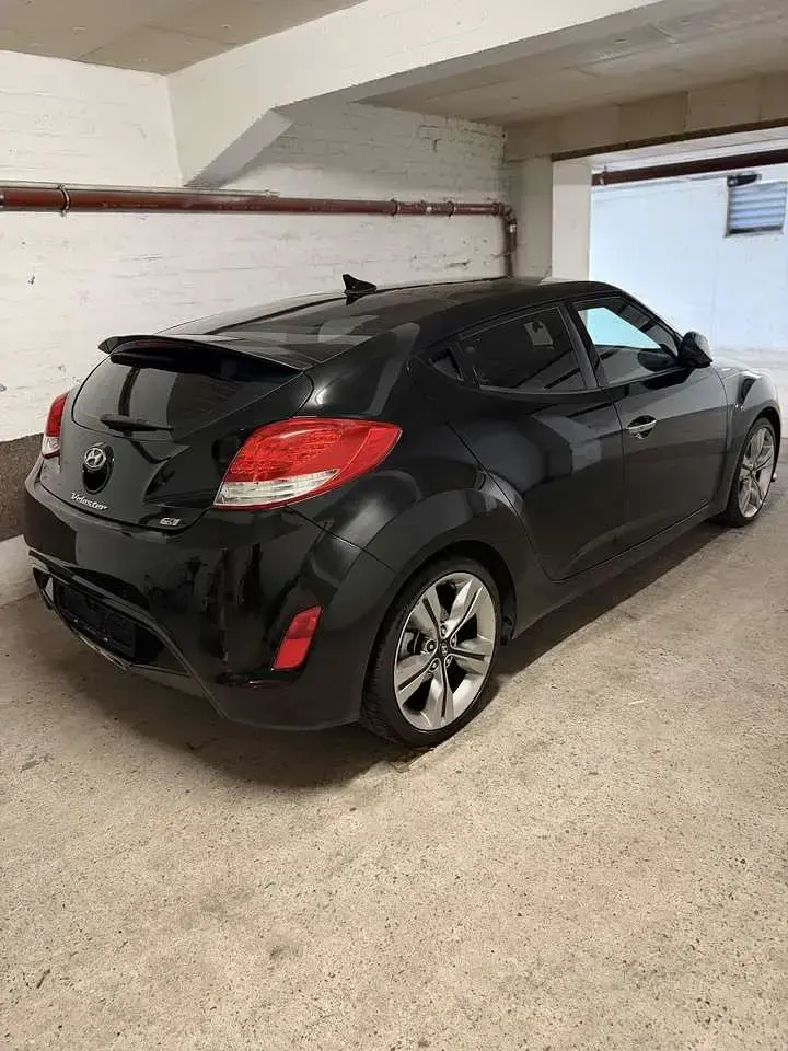 Gebraucht Hyundai Veloster Premium 140 PS (102 kW) 2011 Schwarz Kleinwagen