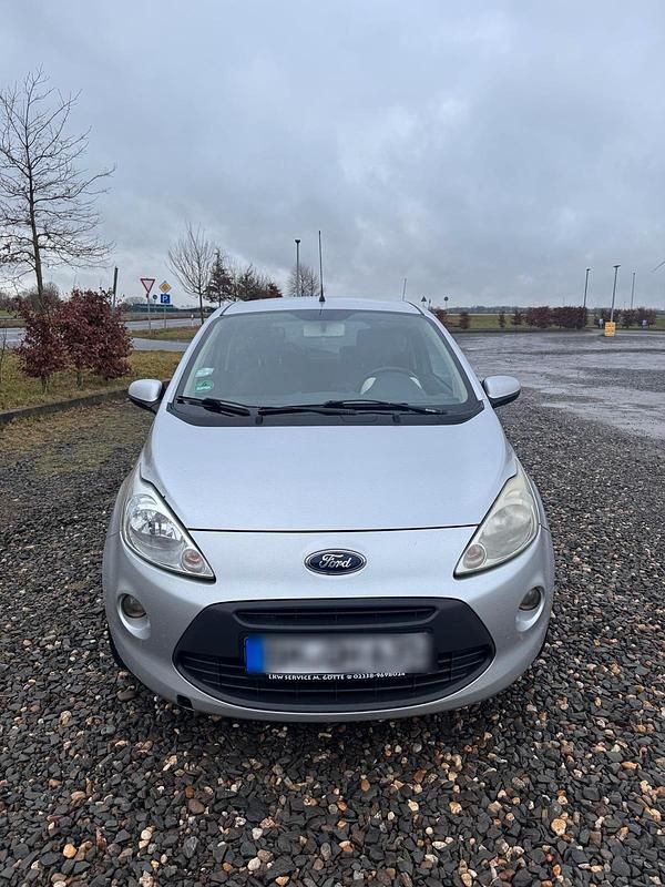 Gebraucht Ford Ka 69 PS (50 kW) 2010 Silber Kleinwagen