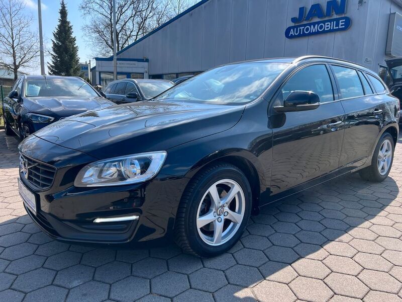 Schwarz Gebraucht 2016 Volvo V60 Business Edition Kombi | 9.590 € (Fairer Preis) - Bild 1/4