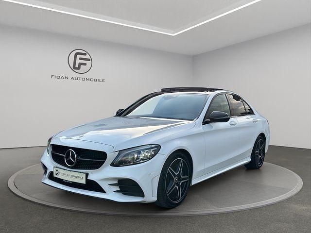Polarweiss unilack Gebraucht 2020 Mercedes C300 AMG line Limousine | 30.990 € (Etwas zu teuer) - Bild 1/4