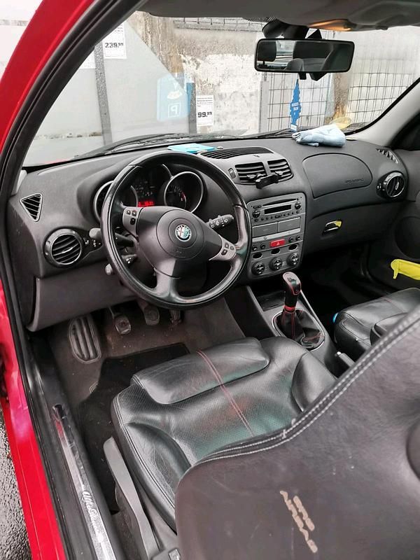 Gebraucht Alfa Romeo 147 150 PS (110 kW) 2001 Rot Kleinwagen