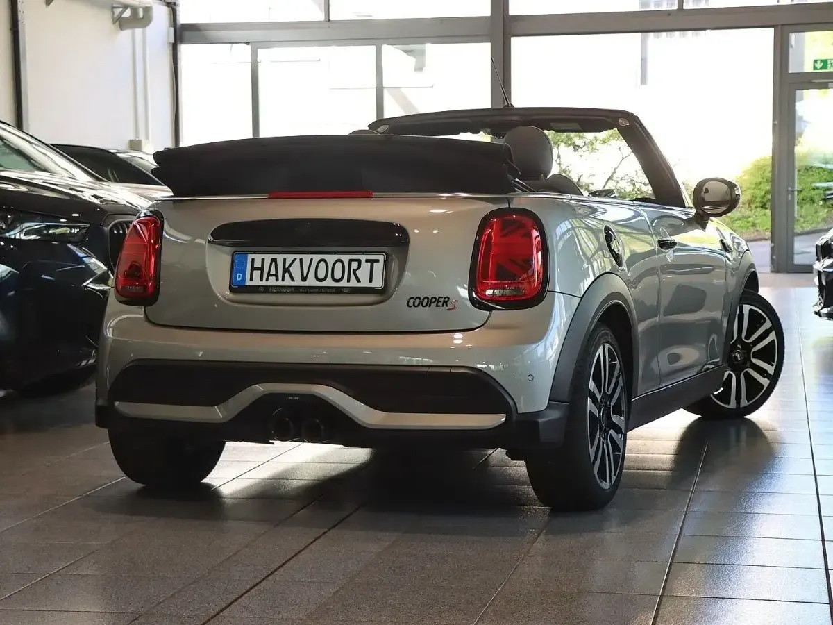 Gebraucht Mini Cooper S Cabriolet Classic 177 PS (130 kW) 2023 Melting silver iii Cabrio