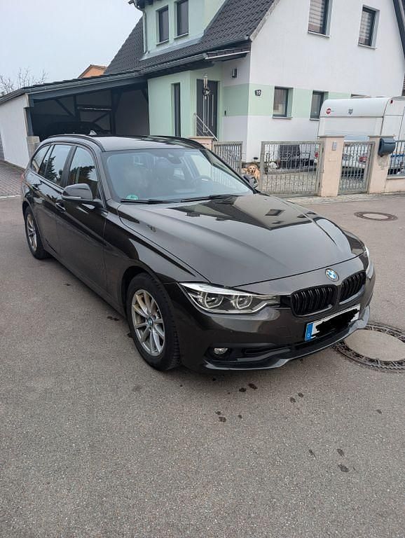 Gebraucht BMW 320 190 PS (139 kW) 2016 Braun Kombi
