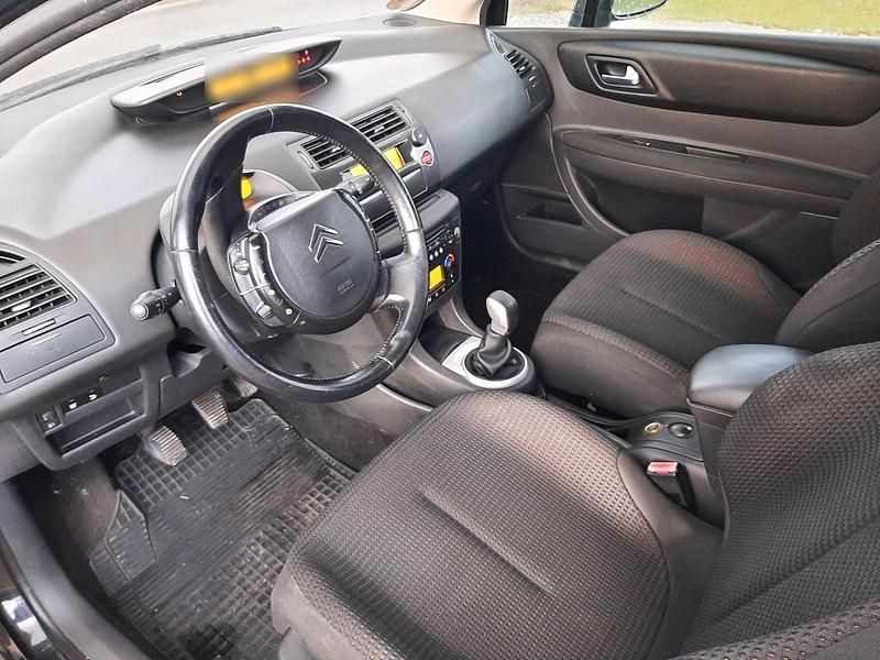 Gebraucht Citroën C4 109 PS (80 kW) 2006 Schwarz Kleinwagen