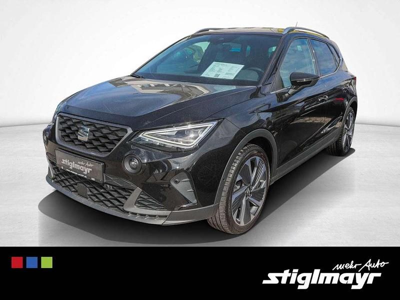 Midnight schwarz metallic Gebraucht 2022 Seat Arona Beats SUV | 20.420 € (Guter Preis) - Bild 1/4