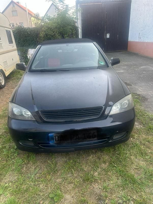 Schwarz Gebraucht 2004 Opel Astra Cabriolet Cabrio | 2.500 € (Guter Preis) - Bild 1/4