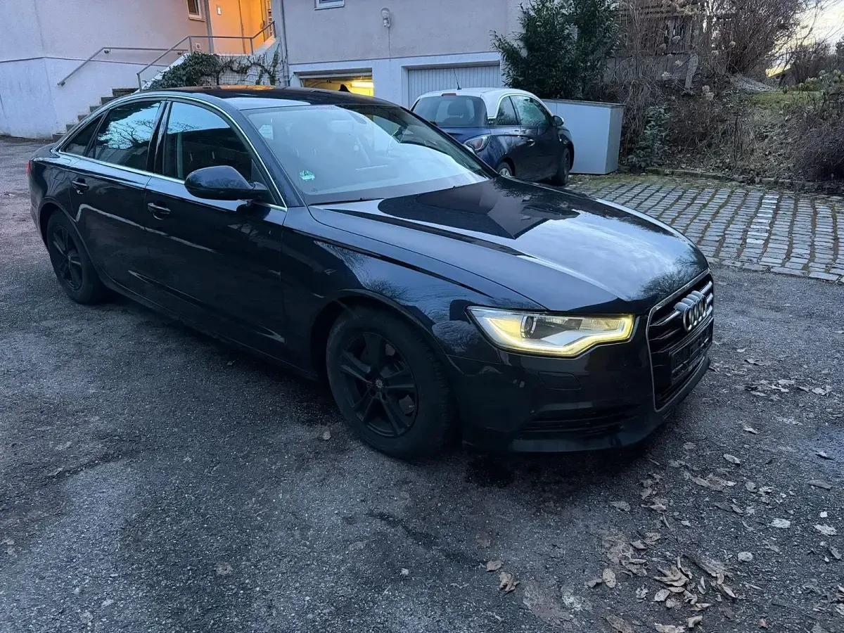 Gebraucht Audi A6 190 PS (139 kW) 2014 Blau Limousine