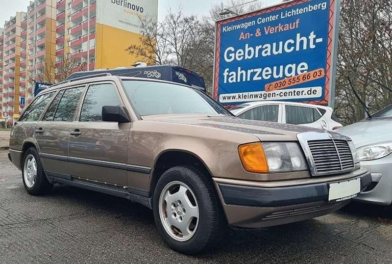 Gebraucht Mercedes E230 132 PS (97 kW) 1988 Braun Kombi