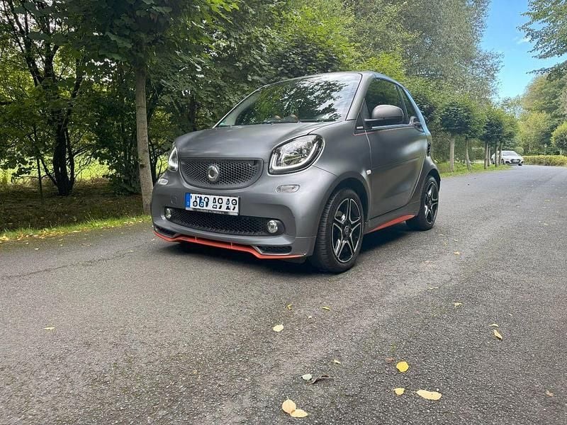 Grau Gebraucht 2018 Smart ForTwo Cabrio Brabus Cabrio | 15.800 € (Fairer Preis) - Bild 1/4