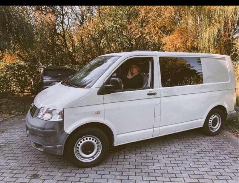 Weiß Gebraucht 2007 VW T5 Van | 11.000 € (Teuer) - Bild 1/4