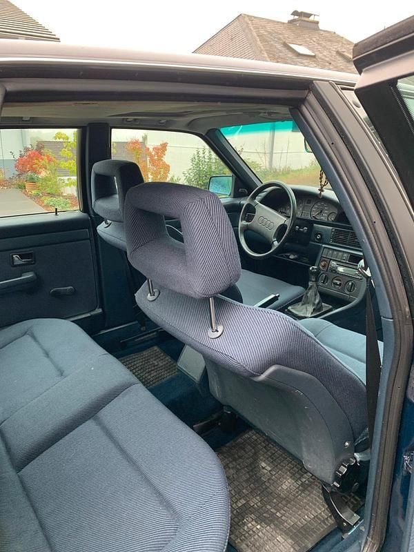 Second-hand Audi 100 90 CP (66 kW) 1990 Albastru Berlinǎ