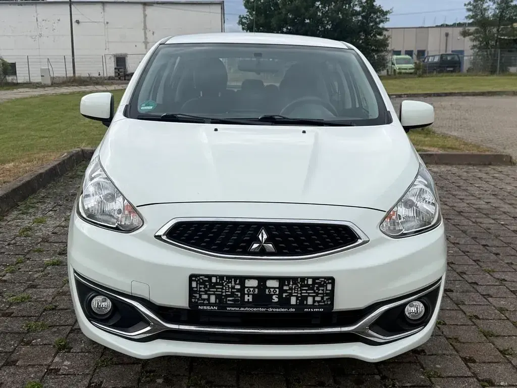 Gebraucht Mitsubishi Space Star Basis 71 PS (52 kW) 2020 Weiß Kleinwagen