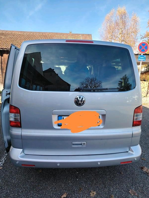 Gebraucht VW Multivan 174 PS (127 kW) 2009 Grün Van
