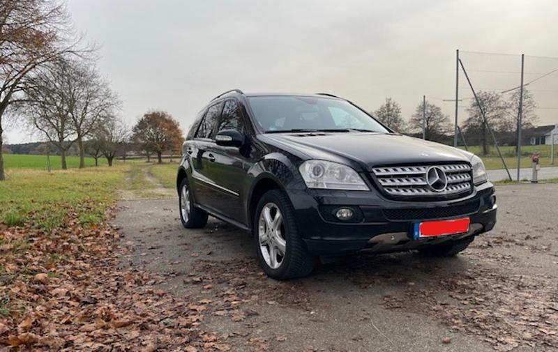 Schwarz Gebraucht 2008 Mercedes ML320 SUV | 7.999 € (Fairer Preis) - Bild 1/4