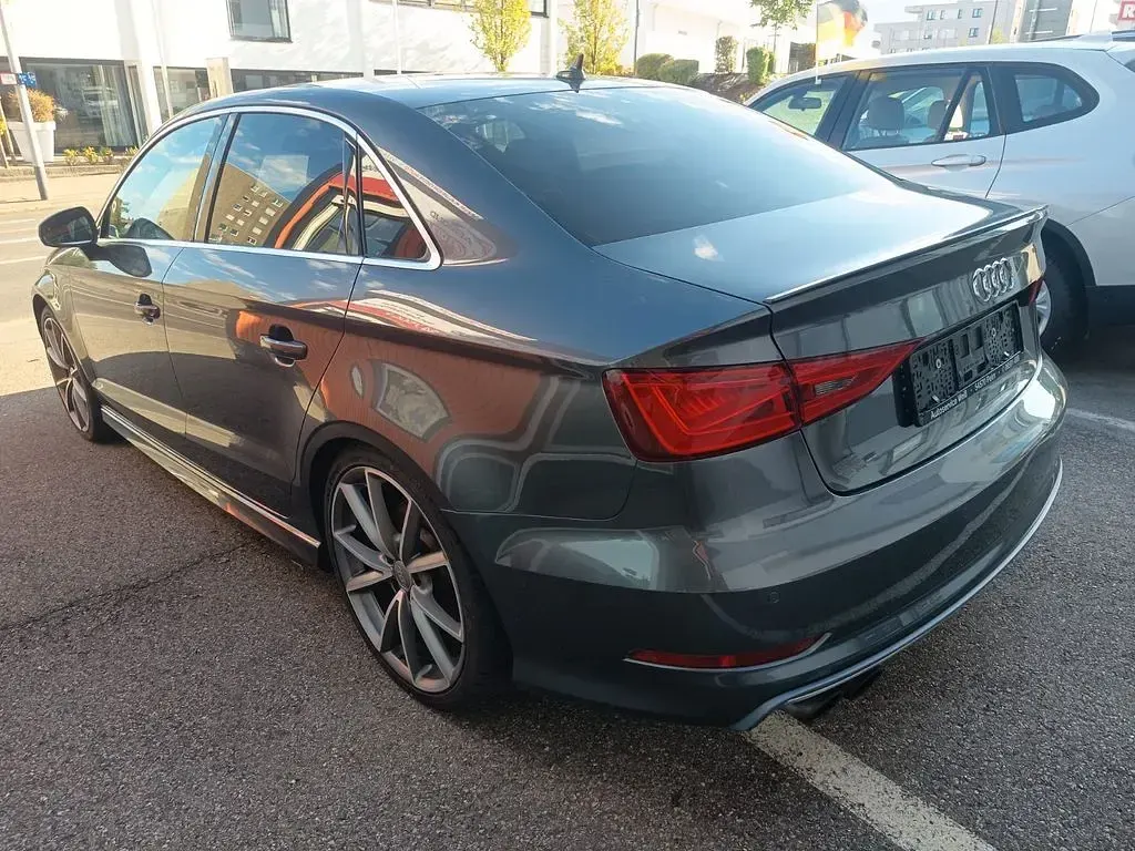 Gebraucht Audi S3 Sport 373 PS (274 kW) 2014 Grau Limousine