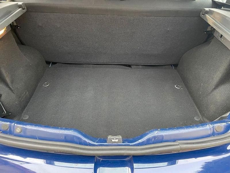 Gebraucht Dacia Sandero 75 PS (55 kW) 2009 Blau Limousine