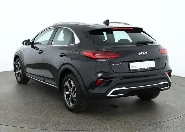 Neu Kia XCeed 150 PS (110 kW) 2026 Schwarz SUV