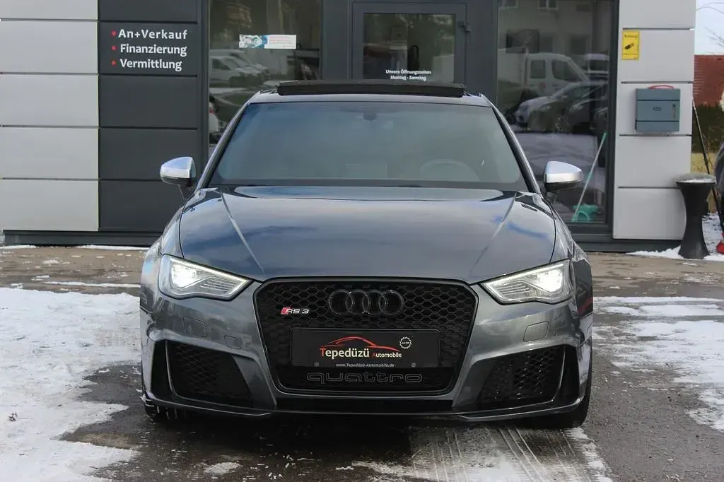 Gebraucht Audi RS3 Ambiente 367 PS (269 kW) 2016 Grau Limousine