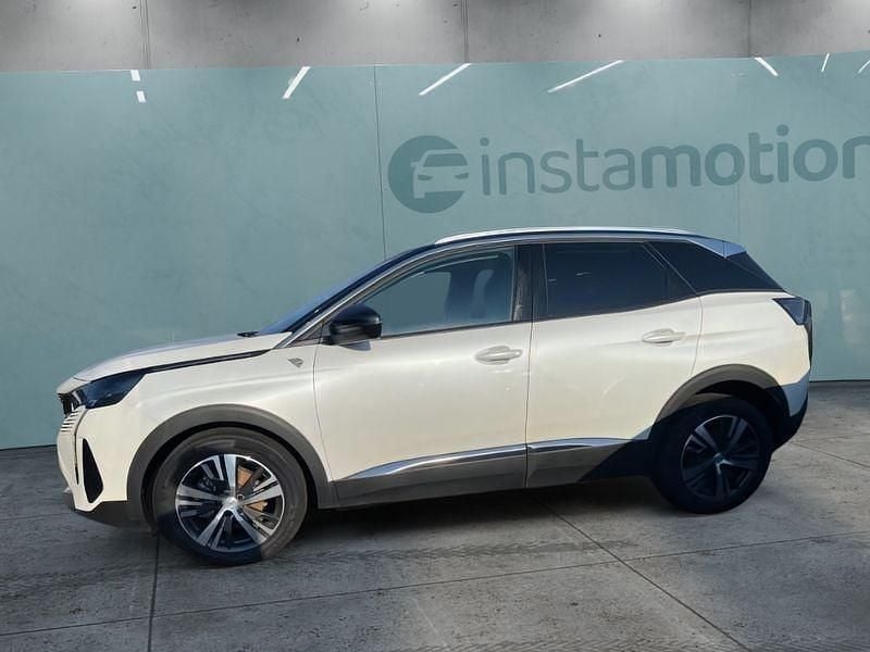 Weiß Gebraucht 2022 Peugeot 3008 Van / Kleinbus | 27.799 € (Fairer Preis) - Bild 1/4