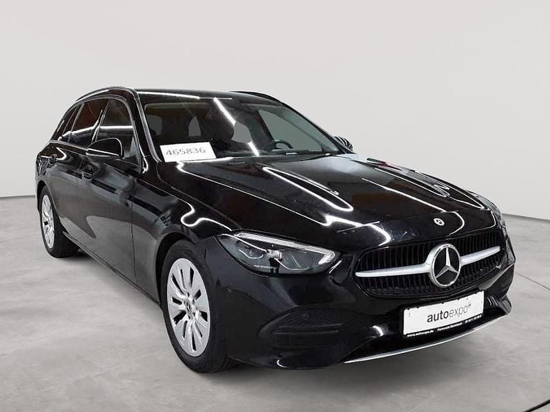 Gebraucht Mercedes C220 200 PS (147 kW) 2022 Obsidianschwarz metallic Kombi