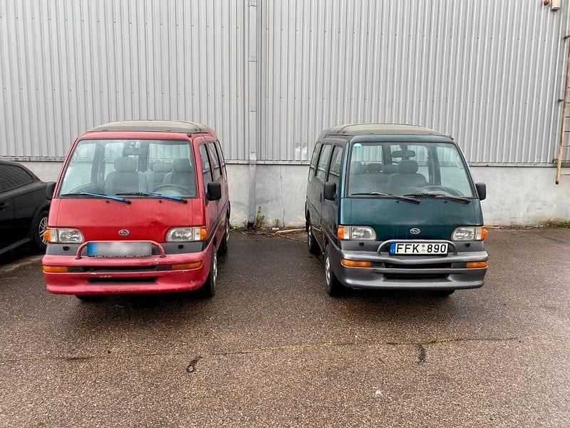 Second-hand Subaru Libero 54 CP (39 kW) 1996 Roșu Monovolum