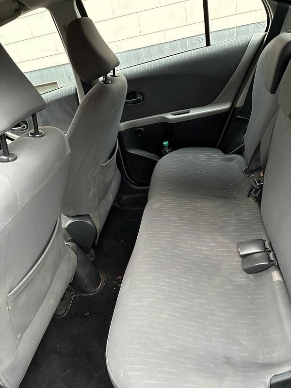 Gebraucht Toyota Yaris 101 PS (74 kW) 2009 Blau Kleinwagen