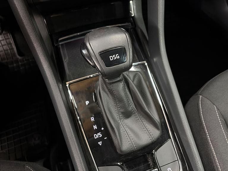 Gebraucht Skoda Karoq 150 PS (110 kW) 2018 Beige SUV