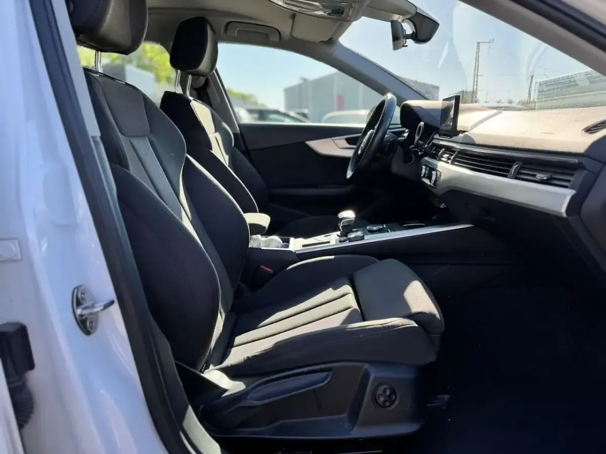 Gebraucht Audi A4 S-Line 150 PS (110 kW) 2018 Weiß Kombi