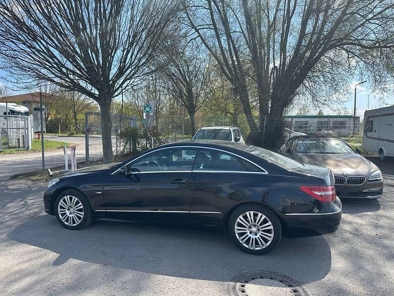 Usata Mercedes E250 204 CV (150 kW) 2009 Nero Coupé