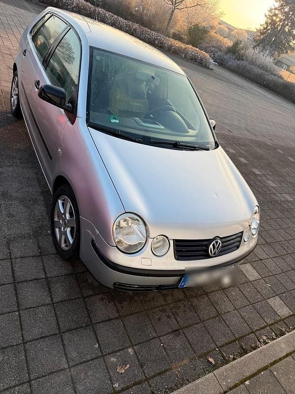 Silber Gebraucht 2003 VW Polo Comfortline Kleinwagen | 1.500 € (Guter Preis) - Bild 1/4