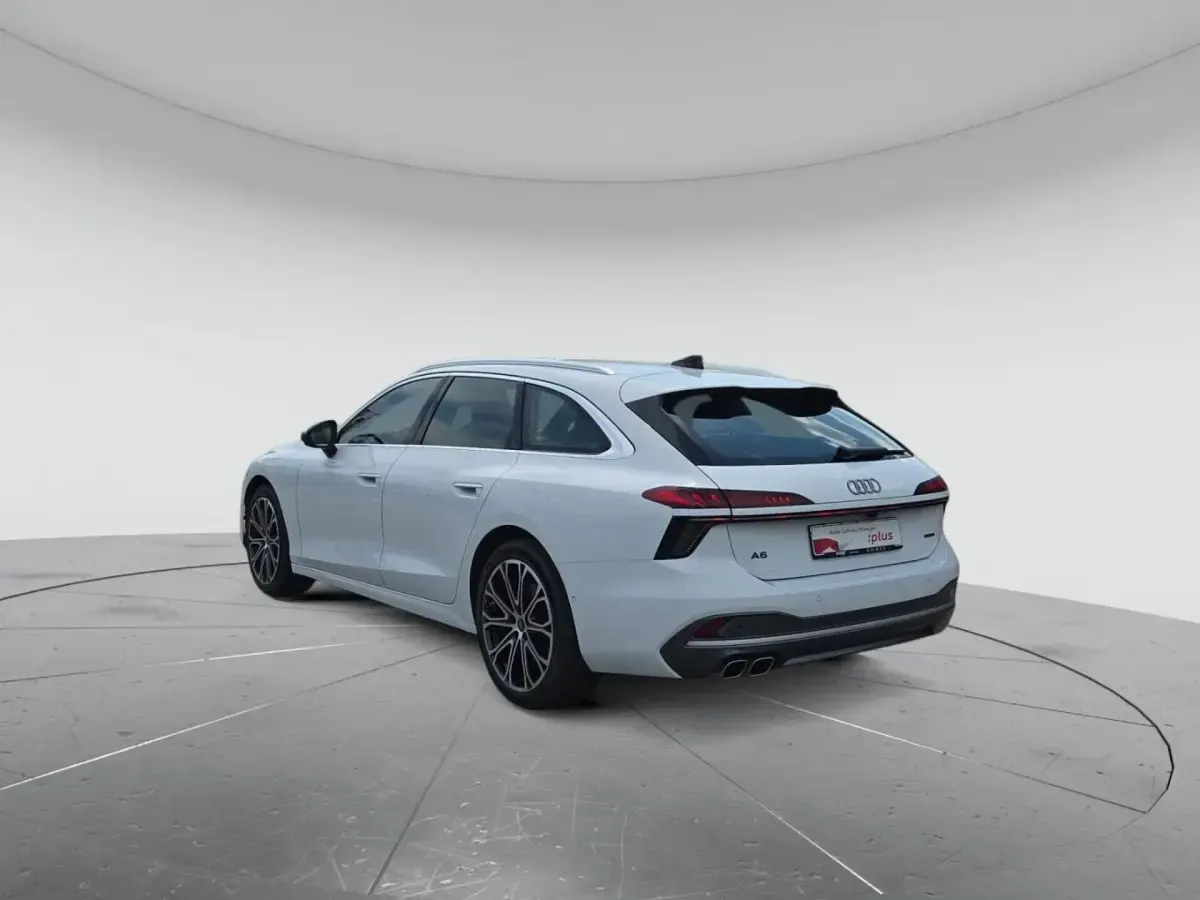 Gebraucht Audi A6 Ambiente 204 PS (150 kW) 2025 Arkonaweiß Kombi