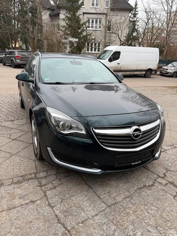 Grün Gebraucht 2015 Opel Insignia Kombi | 5.500 € (Guter Preis) - Bild 1/4