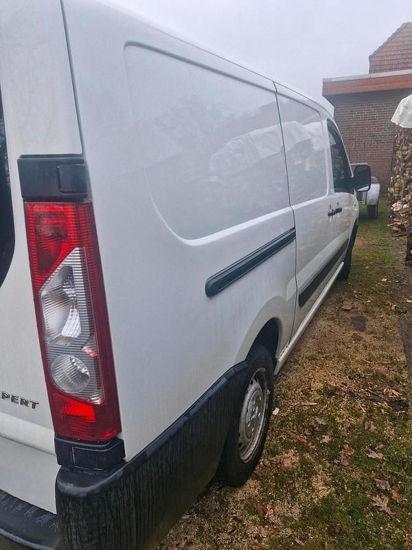 Gebraucht Peugeot Expert 130 PS (95 kW) 2012 Weiß Van