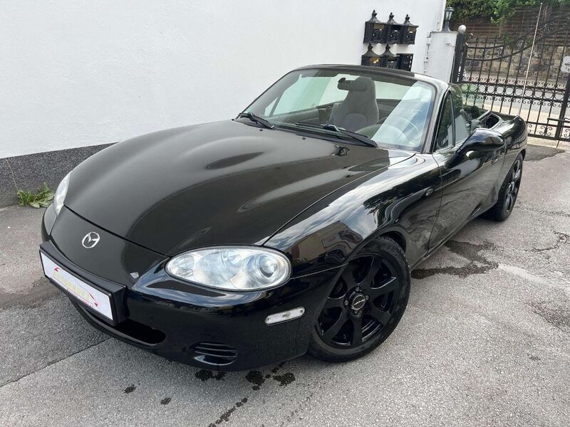 Schwarz Gebraucht 2004 Mazda MX5 Cabrio | 6.666 € (Fairer Preis) - Bild 1/4