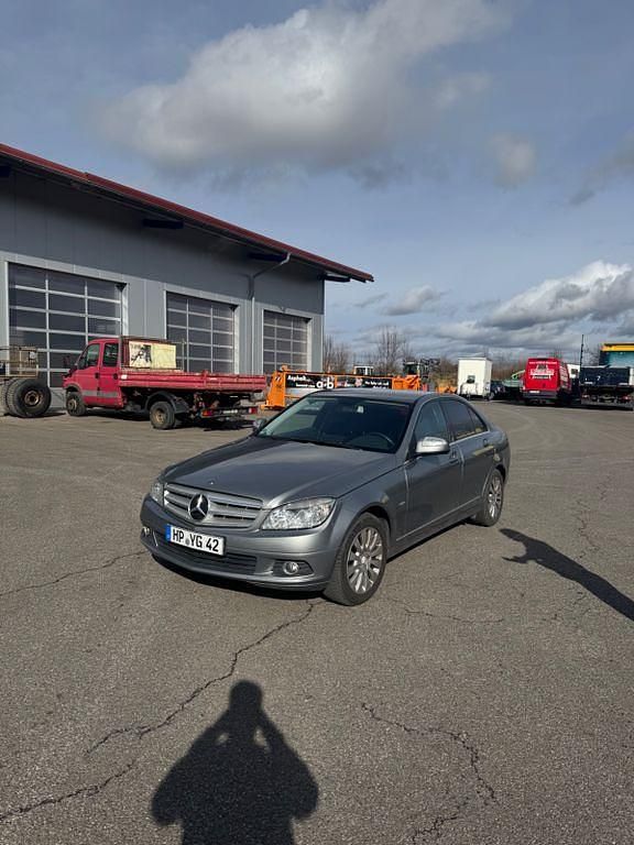 Gebraucht Mercedes C180 Elegance 156 PS (114 kW) 2007 Silber Limousine