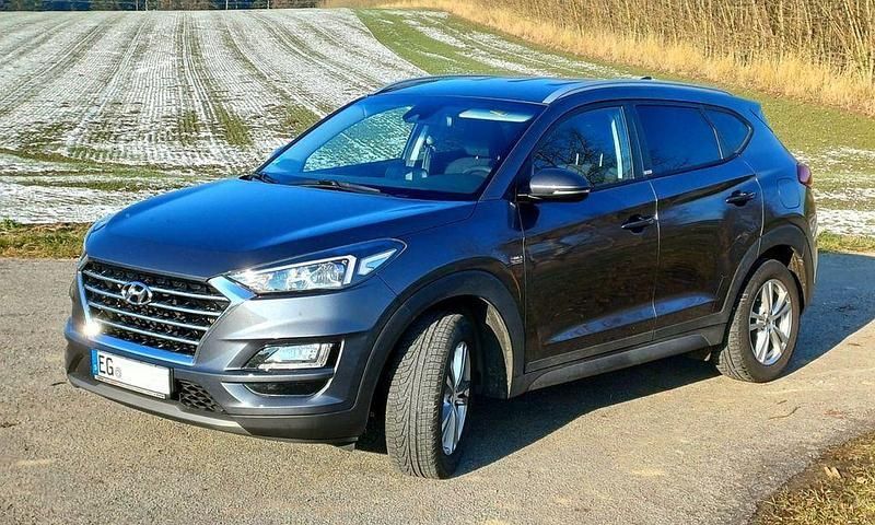 Gebraucht Hyundai Tucson Select 177 PS (130 kW) 2020 Grau SUV