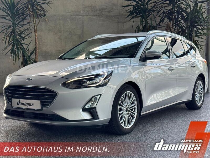 Silber Gebraucht 2020 Ford Focus Titanium Limousine | 15.500 € (Fairer Preis) - Bild 1/4