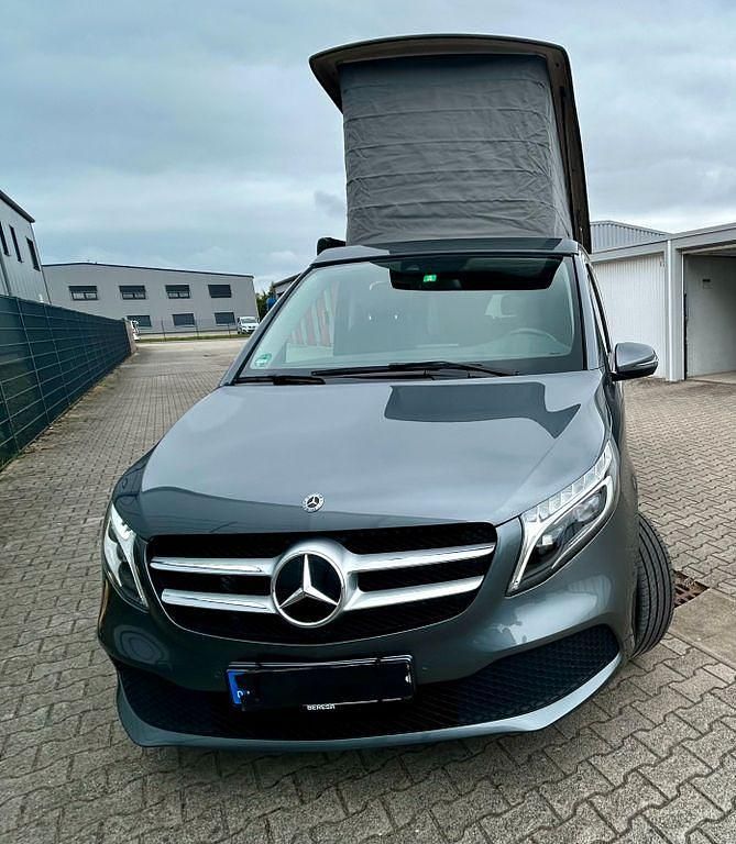 Grau Gebraucht 2020 Mercedes V250 Marco Polo Van / Kleinbus | 52.850 € (Superpreis) - Bild 1/4