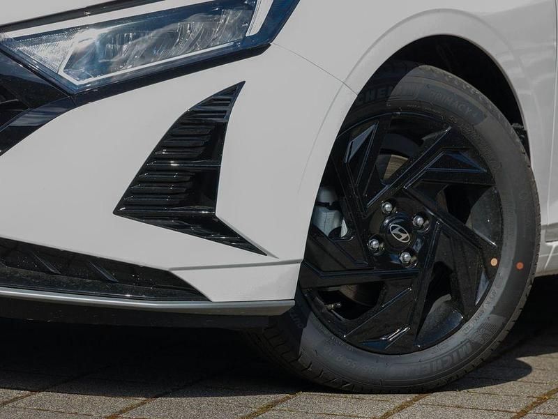 Neu Hyundai i20 Blackline 90 PS (66 kW) 2026 Weiß Limousine