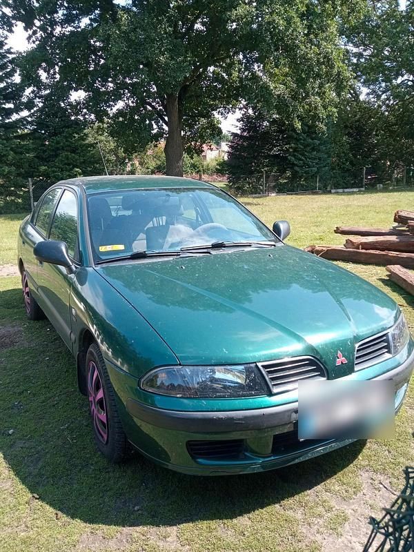 Grün Gebraucht 1999 Mitsubishi Carisma Limousine | 800 € - Bild 1/4