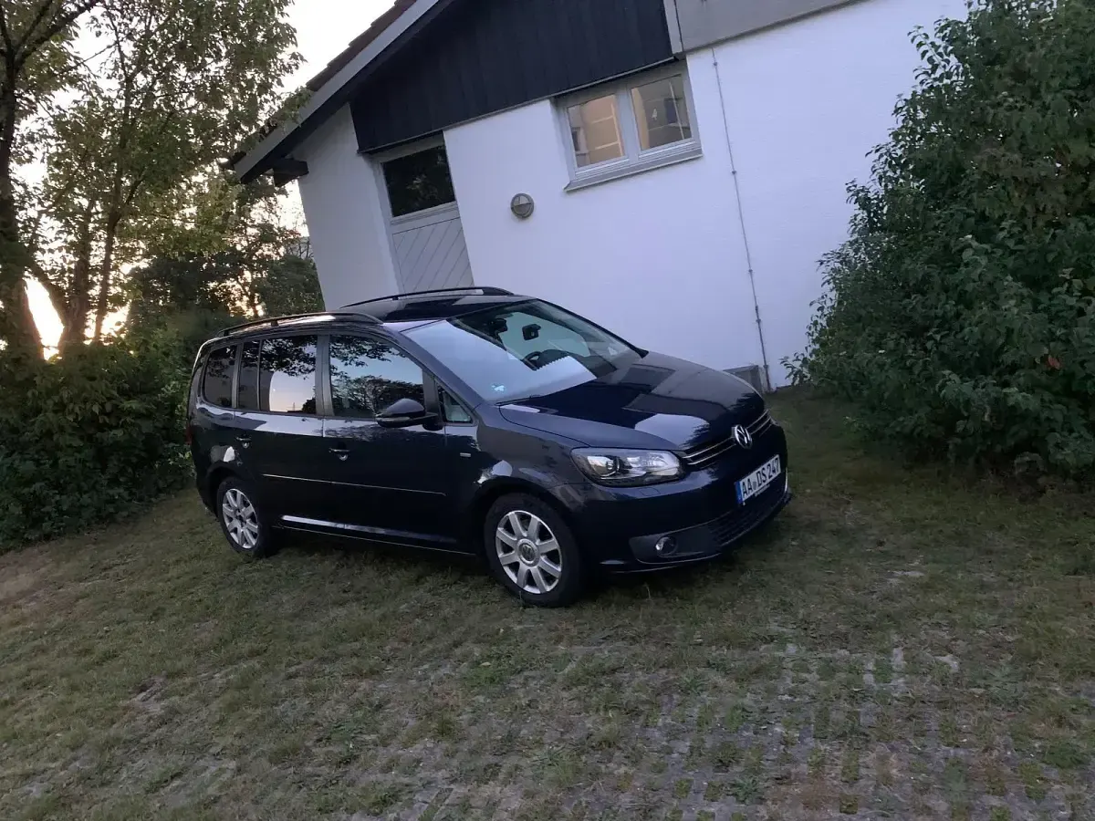 Gebraucht VW Touran 150 PS (110 kW) 2012 Blau Van / Kleinbus