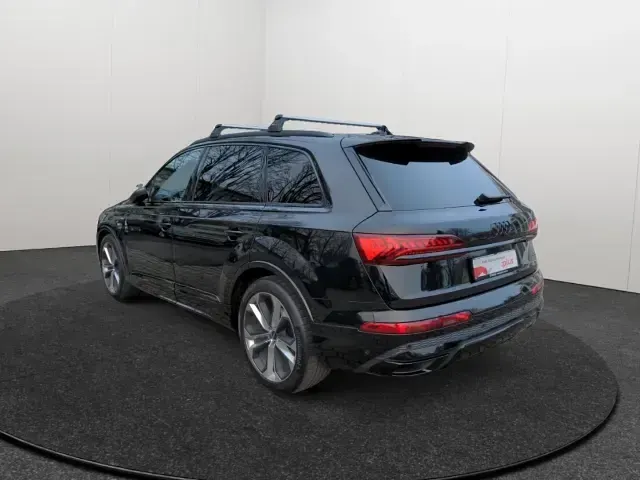 Gebraucht Audi Q7 Competition 286 PS (210 kW) 2022 Mythosschwarz metallic SUV