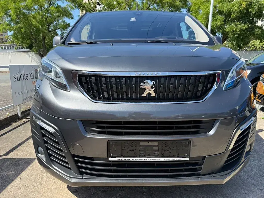 Gebraucht Peugeot Traveller Allure 177 PS (130 kW) 2017 Grau Van / Kleinbus