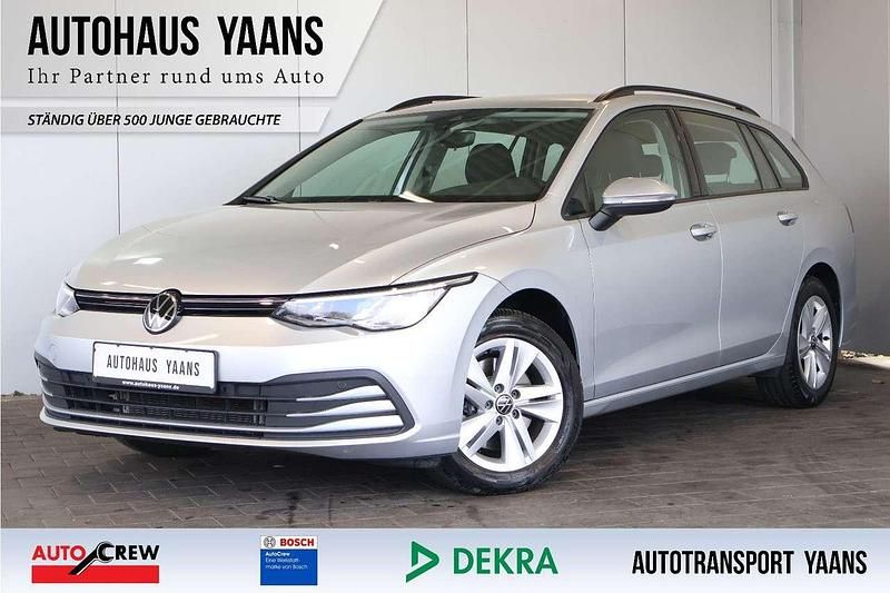 Gebraucht VW Golf VIII Life 150 PS (110 kW) 2022 Silber Kombi